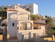 Chalets y apartamentos se alquila en San Juan de los Terreros, Andalucia