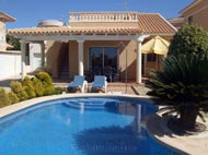 Chalets y apartamentos se alquila en San Juan de los Terreros, Andalucia