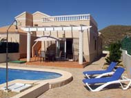 Chalets y apartamentos se alquila en San Juan de los Terreros, Andalucia