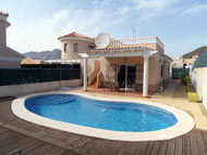 Chalets y apartamentos se alquila en San Juan de los Terreros, Andalucia