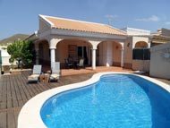 Chalets y apartamentos se alquila en San Juan de los Terreros, Andalucia